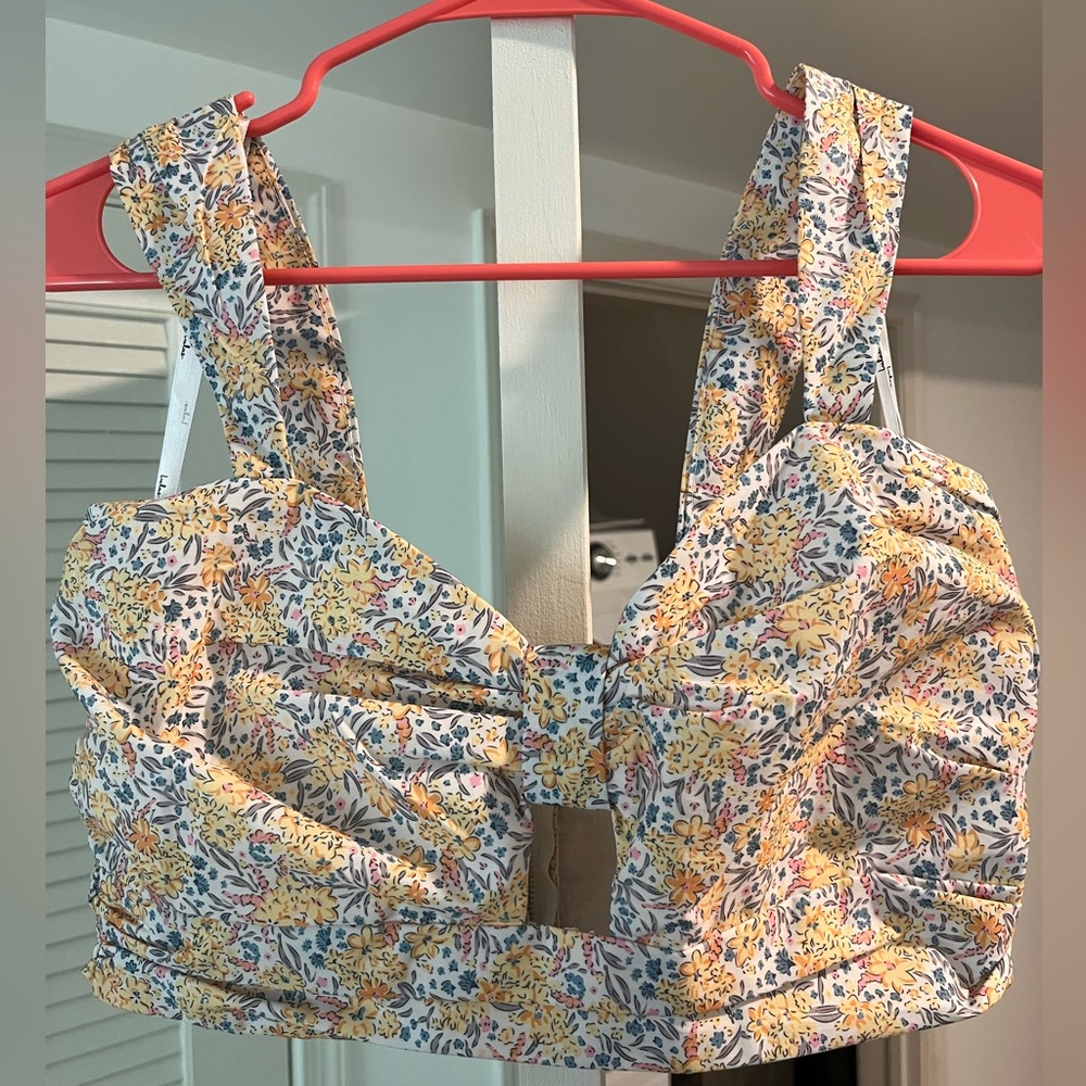 Lulus Multi Color Floral Print Crop Top - Medium